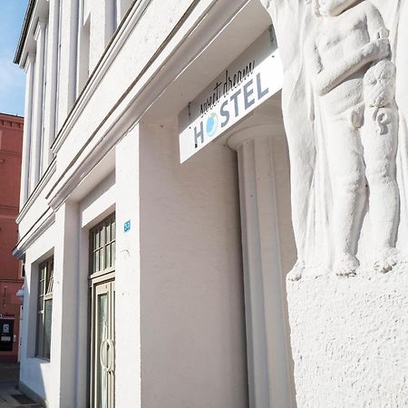 Sweet Dream Hostel & Pension - Self Check-In Гюстров Екстер'єр фото